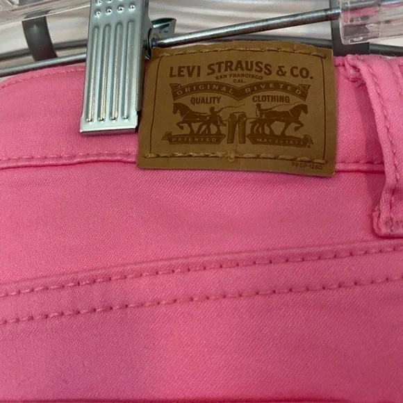 NWOT Girls Size 16 Reg Levi’s Pink Shorty Shorts - Picture 6 of 9